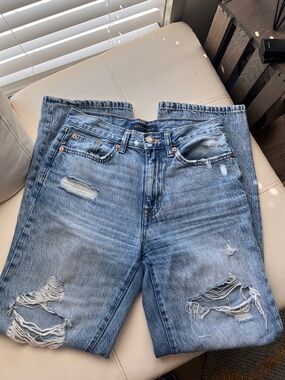 Aeropostale Women's Straight Leg Ripped Light Blue Jeans